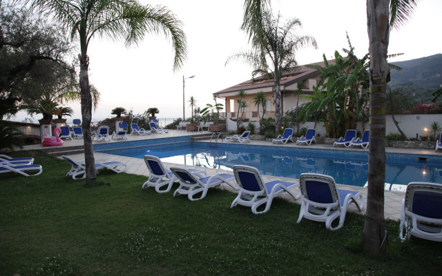 Arenas Hotel