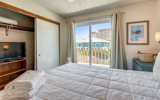 The Other Castle 5 Bedroom Home by RedAwning