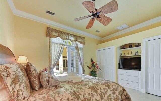 Royal Swan - Three Bedroom Home