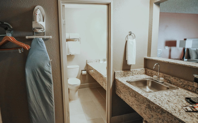 Best Western Pecos Inn