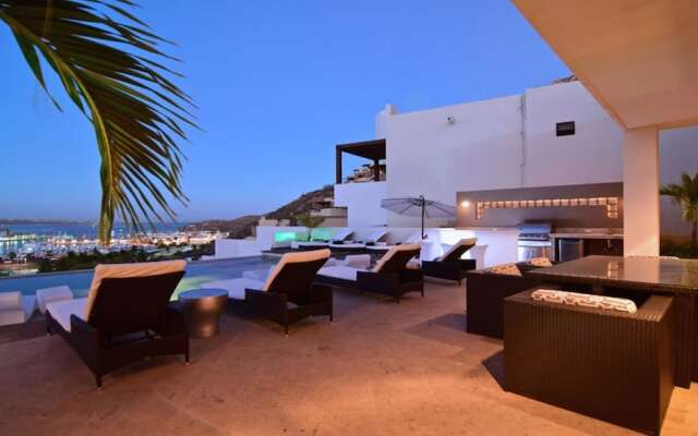 Villa Vegas by Cabo Platinum