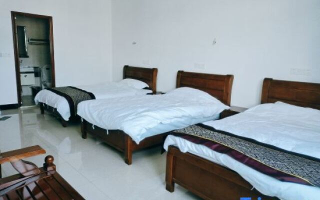 Xianju Tang Lantern Record Art Homestay