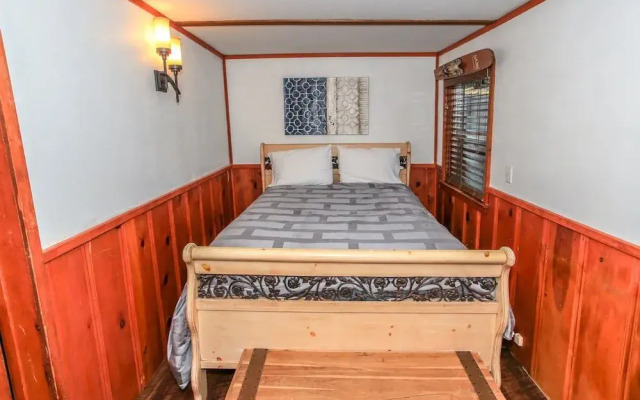 Ski Bunny Lodge