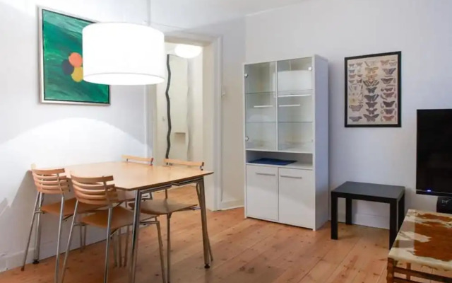 Sanders Park - Lovely 1-bdr Apt Close to Metro