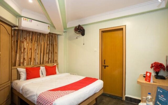 Padma Krishna Hotel