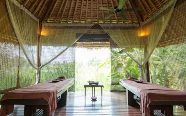 Hotel Aka Hotel Resort And Spa