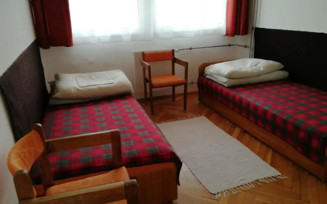 Napsugár Ifjúsági Szálló és Kemping