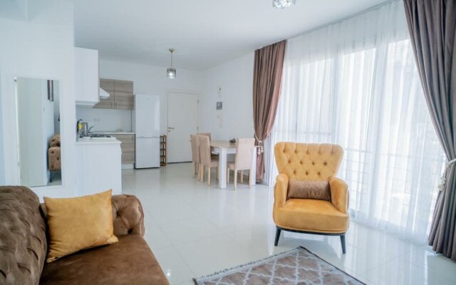 Beautiful Two-bedroom Apartment with Sea and Mountain views Sel 8-5