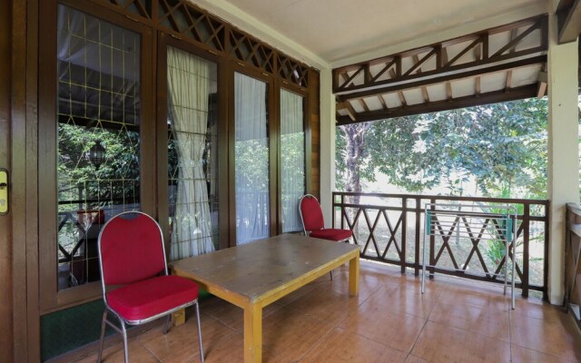 OYO 735 New Panjang Jiwo Resort