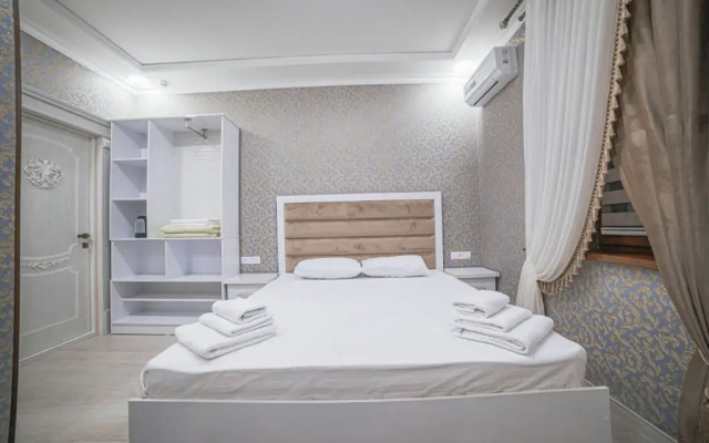 Globus Hotel