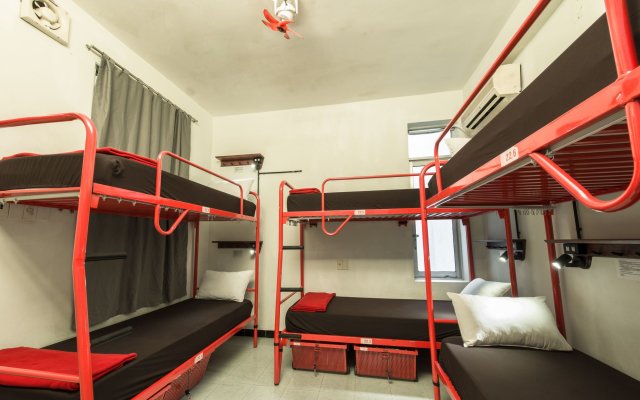 Mojzo Dorm - Hostel