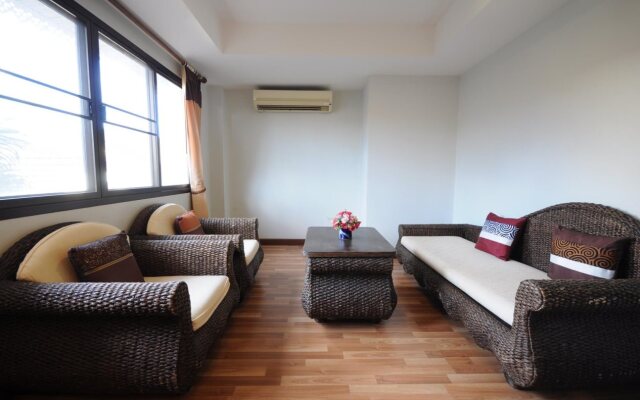 Luckswan resort