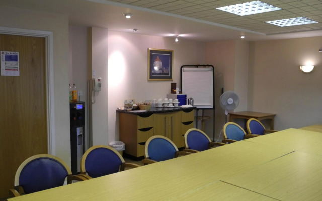 ibis Chesterfield Centre – Market Town