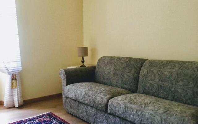 Central lakefront apartment