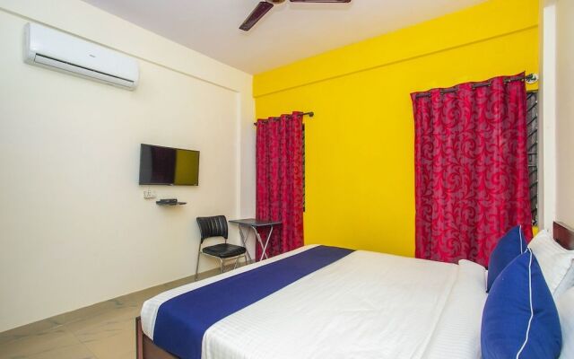 OYO 24047 SilverKey Airport