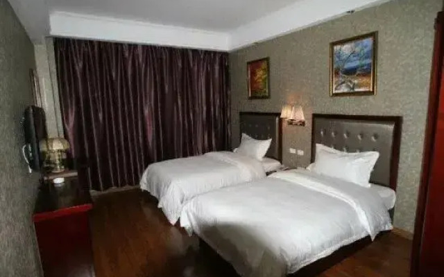 Phoenix Mountain Holiday Hotel