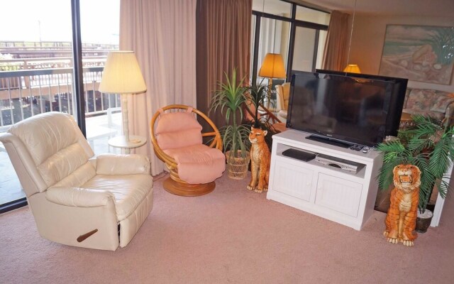 Irene 206 - 2 Br Condo