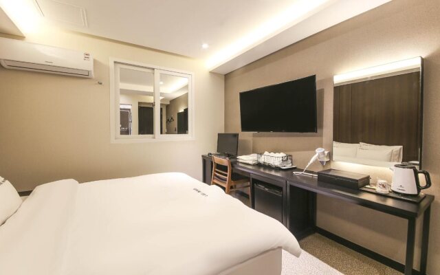 Idea Hotel
