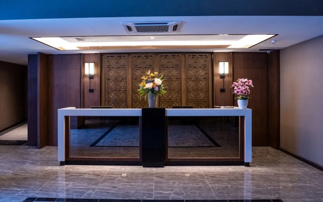 Christee Suites Hotel