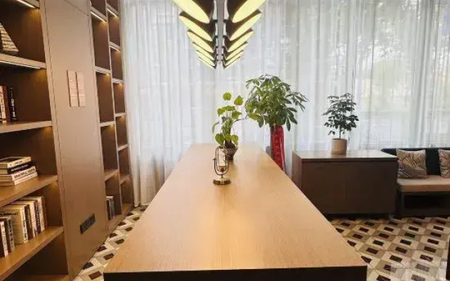 Kyriad Marvelous Hotel Zhengzhou Chengdong Road Wenmiao Subway Station