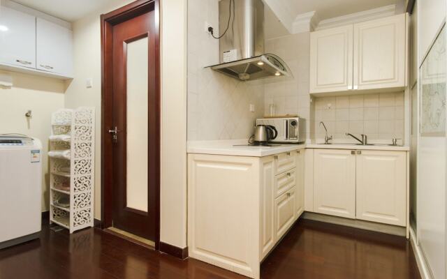 LayMayRest Service Apartment