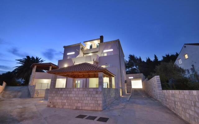 Villa Avantgarde B&B