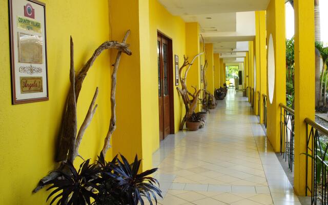 Country Village Hotel