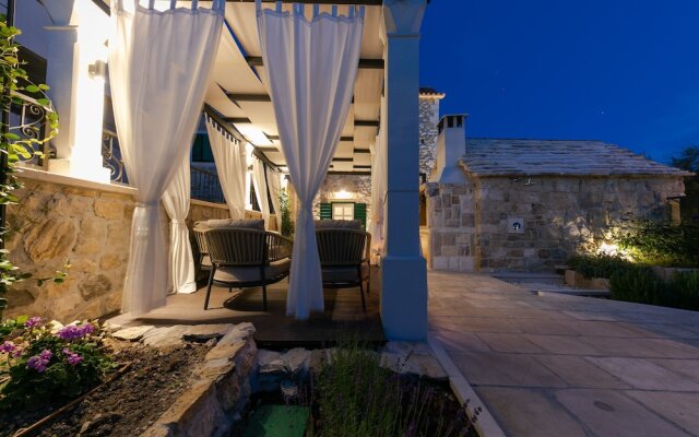 Villa Bante - Luxury Stone House