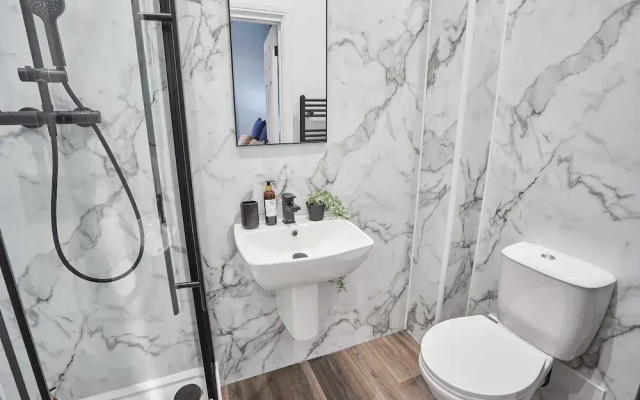 Host Stay Apartment 3 Upton House