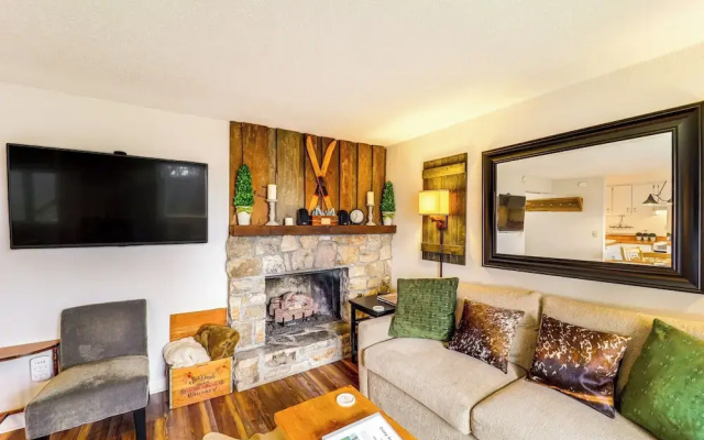 Hike, Sip & Stay Awhile! Sugar Mountain Getaway