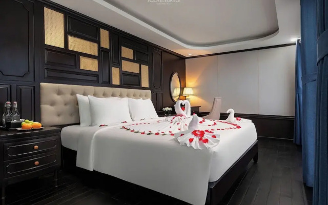 Luxury of the sea Cruise LanHa bay 5Star