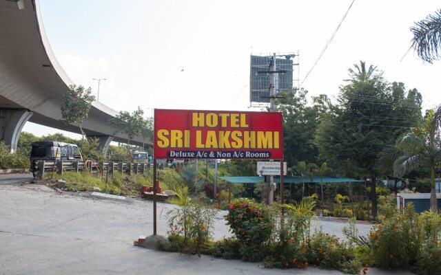 FabExpress Sri Lakhsmi Deluxe