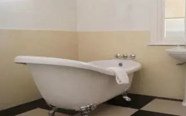 Rhodes Nyanga Hotel