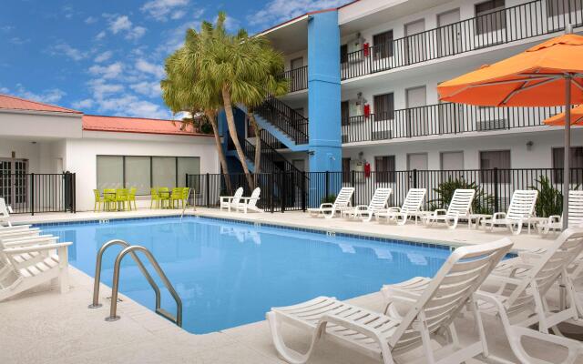 Quality Inn Atlantic Beach - Mayo Clinic Jax Area