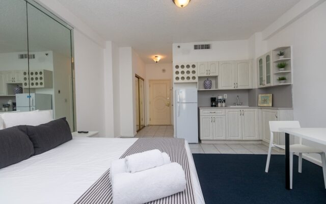 306 Studio Hollywood Beach