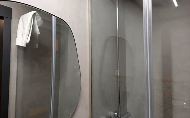 Hostal Erasmus by gaiarooms