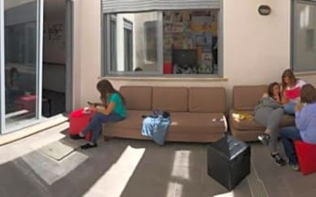 New Art Hostel - Albergue Juvenil