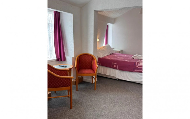 OYO Delton Hotel Blackpool Pleasure Beach