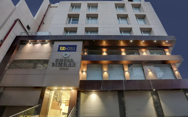 Hotel Simran Raghuveer Para by OYO Rooms