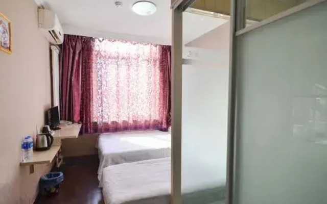 Pebble Motel (Jiusan Road Bus Station, Lvshun)