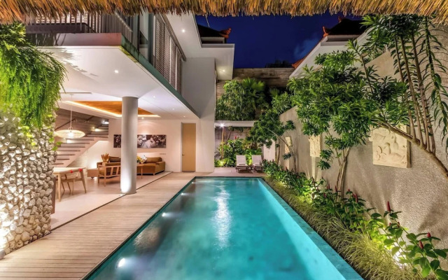 Swan Villas in Seminyak