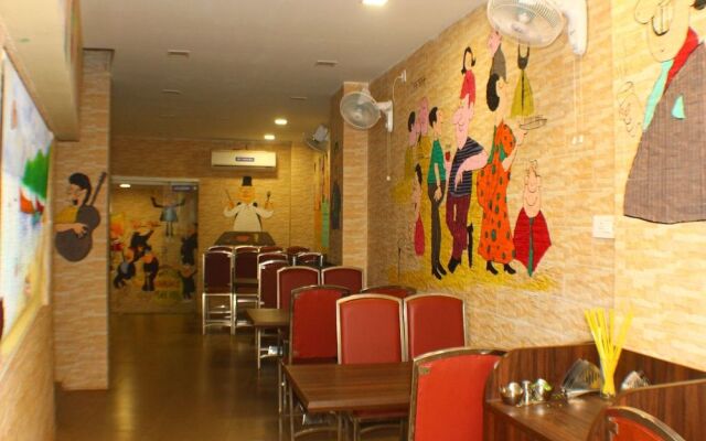 OYO 7454 Hotel Ronaldo's