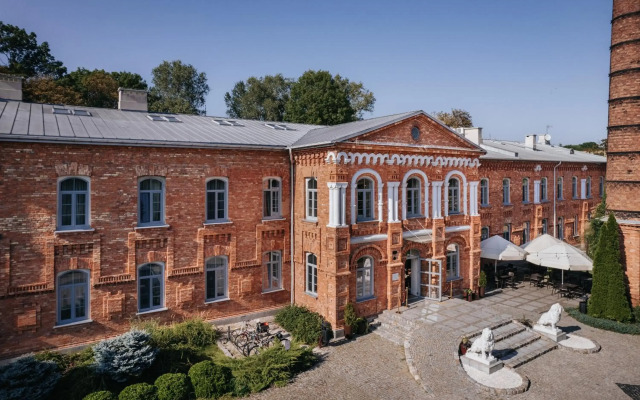 Royal Hotel