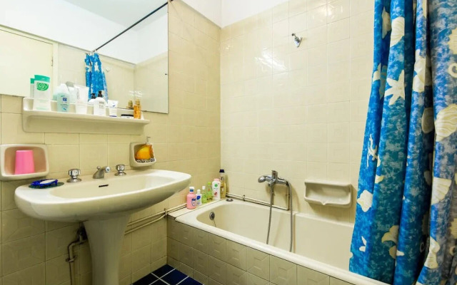 6 persons seaview Athens Riviera