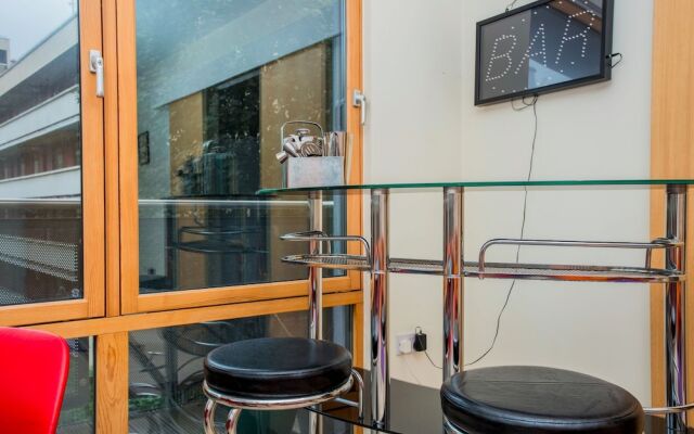 2 Bedroom Apartment Near Kings Cross