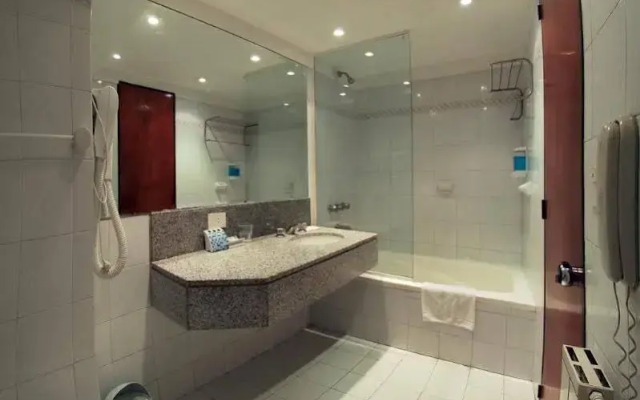 Art Deco Hotel And Suites