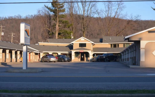 Travelers Inn
