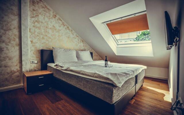 Aurellia Serviced Apartments