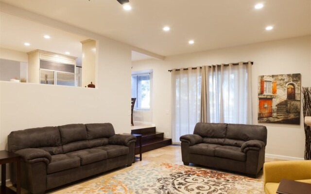 4BR Ocotillo Lakeview Home w/ Pool