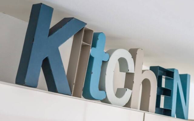 Revon Private Apartment Downtown